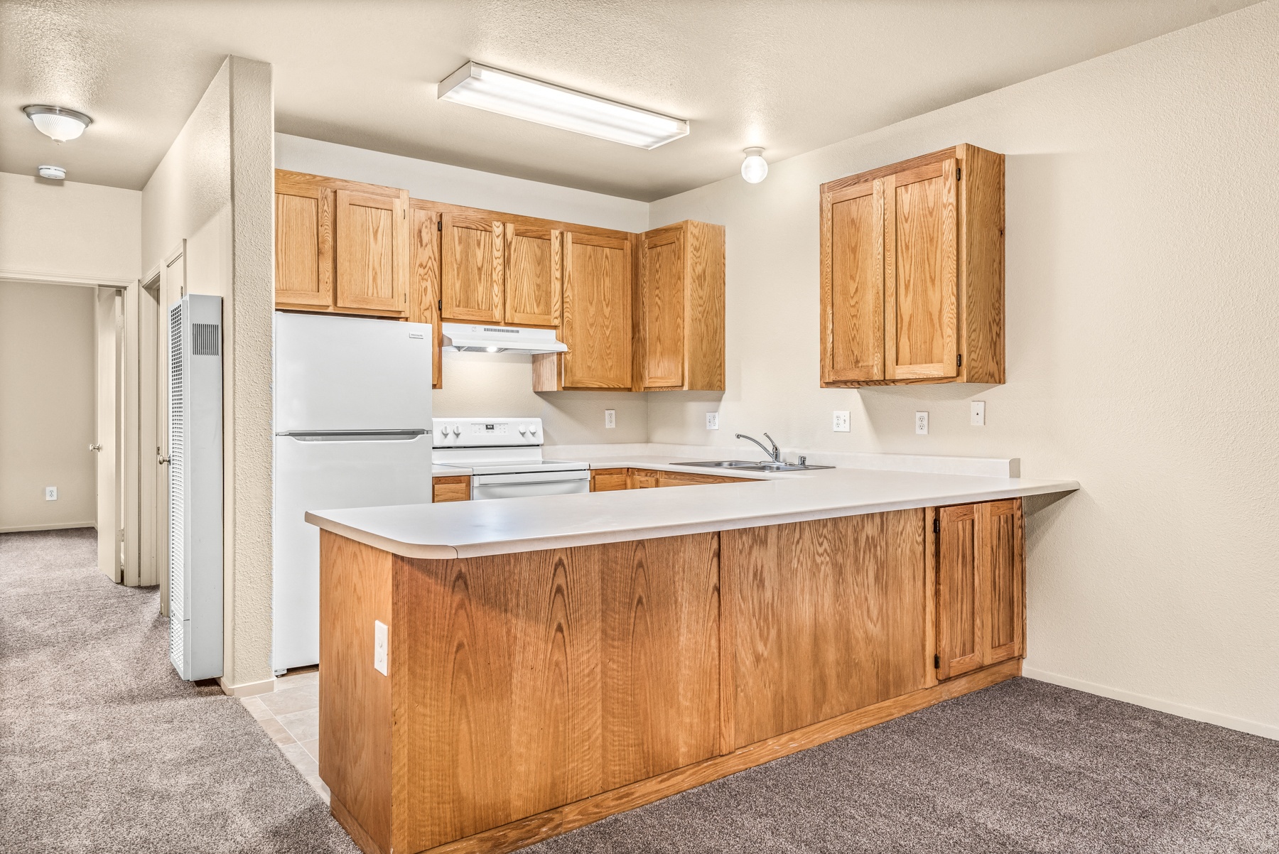 Deer Path LLC Apartments photo 2